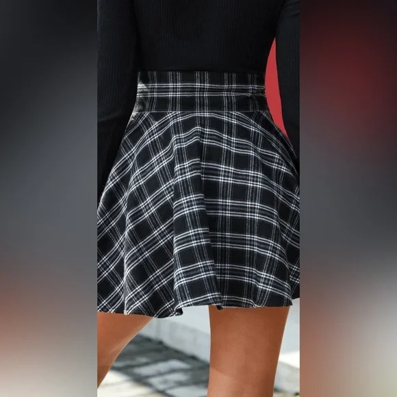 Plaid Skirt with Faux Corset Lace-Up Waist Women’s Size 4 - Picture 6 of 15